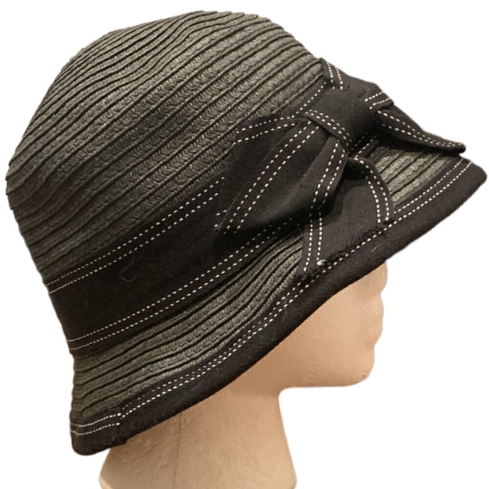 Women's Cloche Hat with Bow Black Paper Woven Foldable Packable 119E